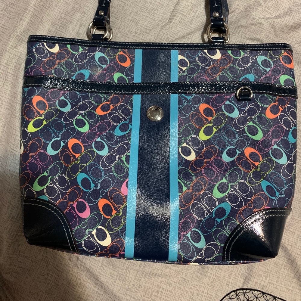 Authentic Coach shoulder bag